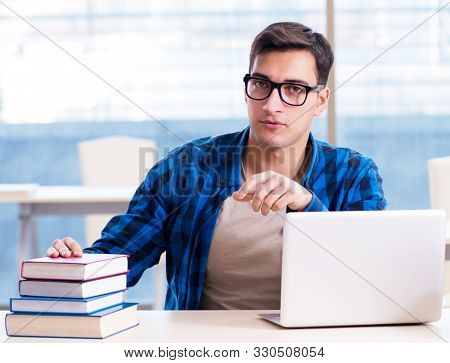 Student in telelearning distance learning concept reading in lib