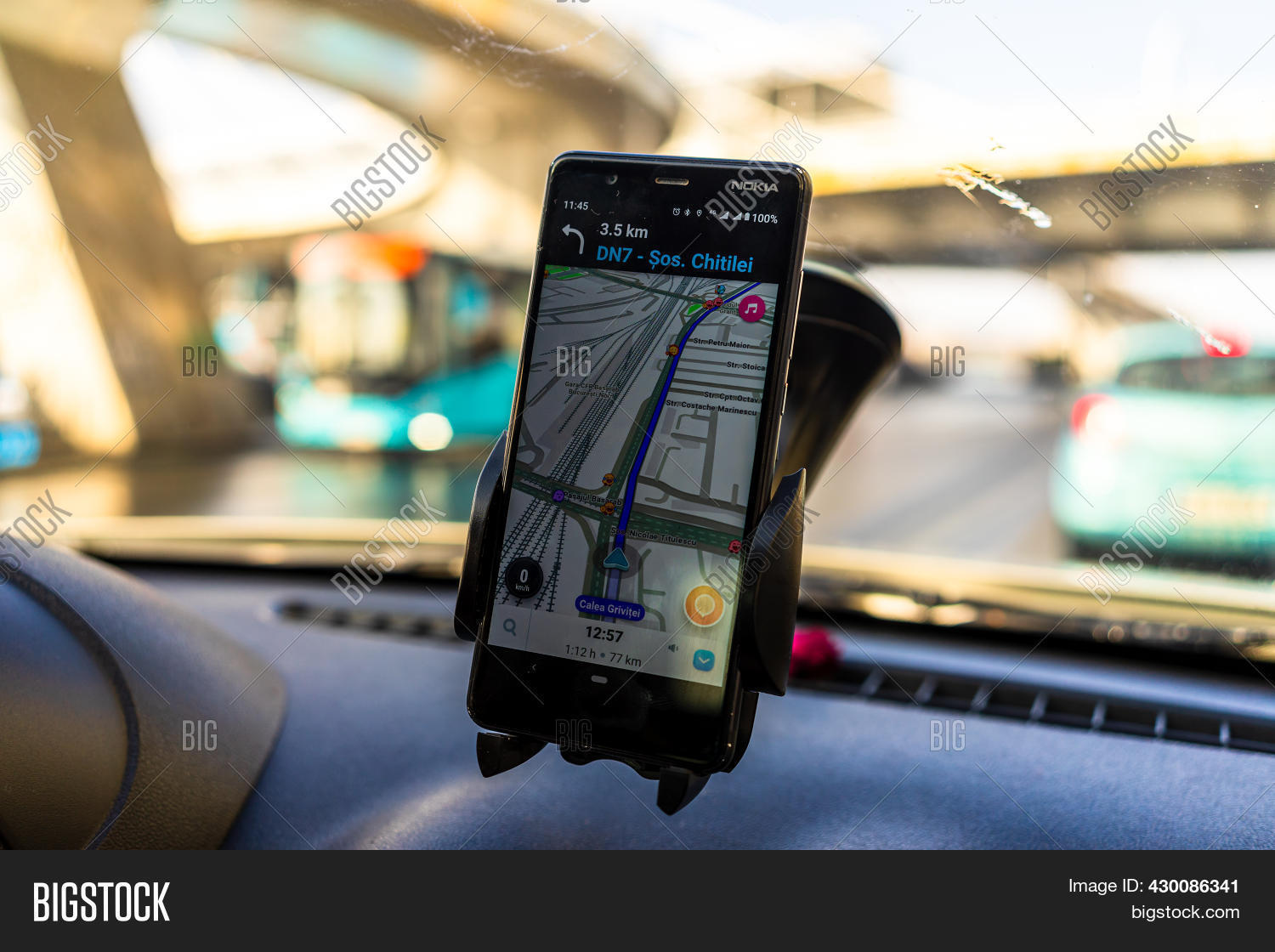 Using Waze Maps Image & Photo (Free Trial) | Bigstock