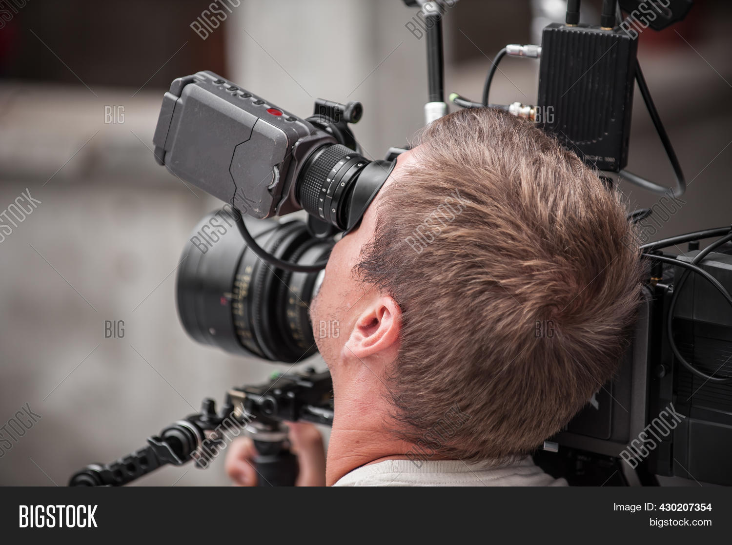Behind Scene. 图片和照片（免费试用） | Bigstock