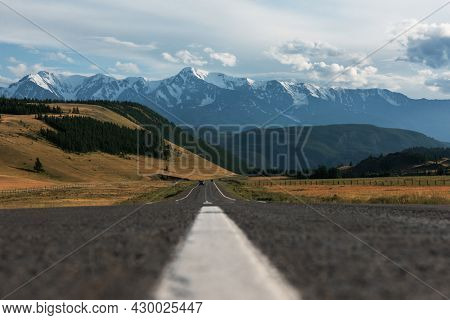 Chuysky trakt road in the Altai mountains. One of the most beautiful road in the world.