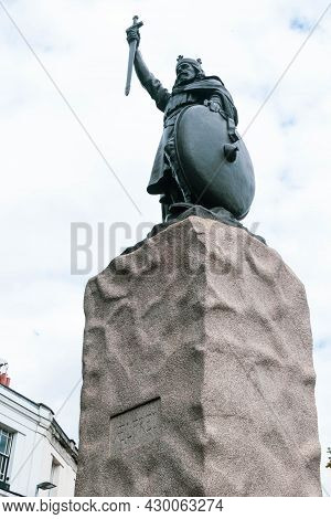 Winchester, United Kingdom, 10th August 2021:- A Statue Of King Alfred The Great, King Of The West S
