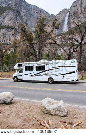 Yosemite, Usa - April 11, 2014: Motorhome Parked In Yosemite National Park, California. The Park Had