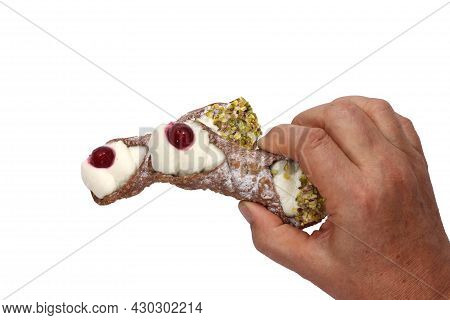 Traditional Sicilian Pastas Sicilian Cannoli Traditional Sicilian Pastas Sicilian Cannoli