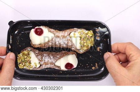 Traditional Sicilian Pastas Sicilian Cannoli Traditional Sicilian Pastas Sicilian Cannoli