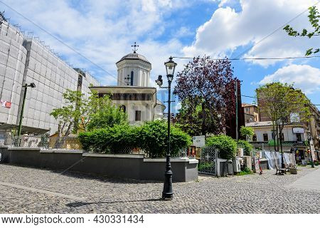 Bucharest, Romania - 6 May 2021: Old Church On French Street  (strada Franceza) In The Historical Ce