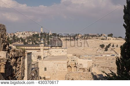 Temple Mount South Wall With Al-aqsa Mosque And Archeological Excavation Site In Jerusalem Old City.