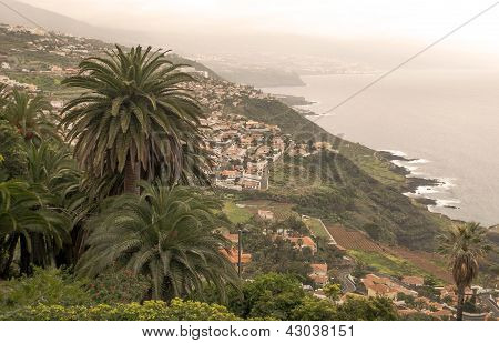 Bulutlu bir günde Tenerife