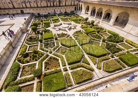 Smukke haver i Amer Fort, Jaipur, Indien