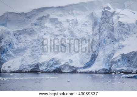 Antarktischer Eisberg Bild