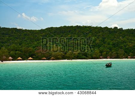 Øen Koh Rong Samloem, Cambodja