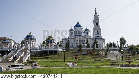 Cathedral Of St. Nicholas In Chistopol, Republic Of Tatarstan. A Clear Sunny Day On August 19, 2021