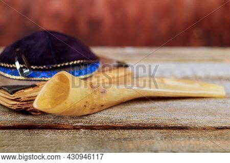 Religious Jewish Holiday Tradition Attributes And Symbols Festival Shofar