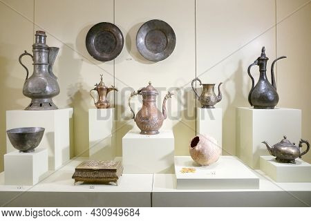 Antiques Displayed At The National Museum Of The Kingdom Of Saudi Arabia In Riyadh, Middle East. Som