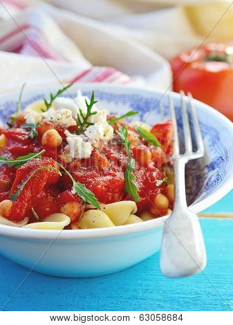 Pasta With Tomato And Chickpea Sauce