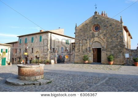 Monteriggioni