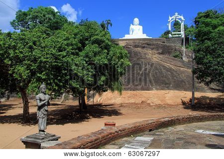 King Devanampiyatissa And Buddha