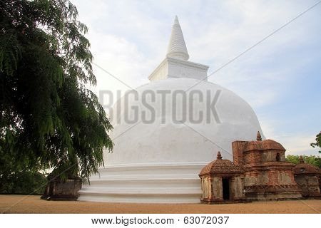 Kiri Vihara