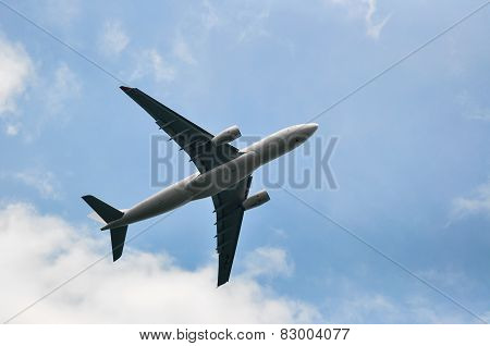 jet airplane