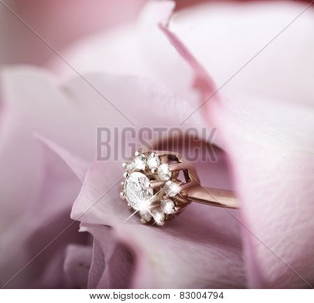 Engagement Ring With Diamonds In Rose