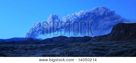 Nube di cenere del vulcano Islanda