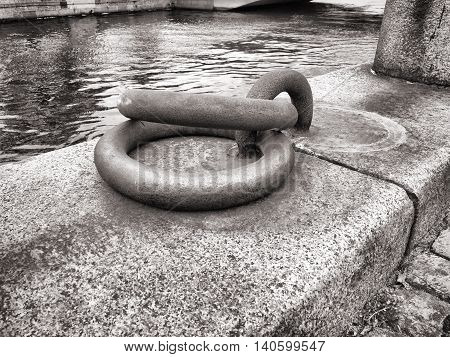 docking spot for small boats along the canals.