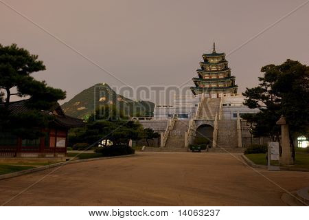 Gyeongbokgung pagode Mountain nat