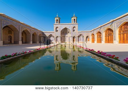 o: Nasir al-Mulk Mosque or pink Mosque in Shiraz Iran