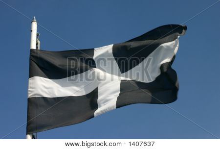 La bandera de Cornualles soplando en el viento