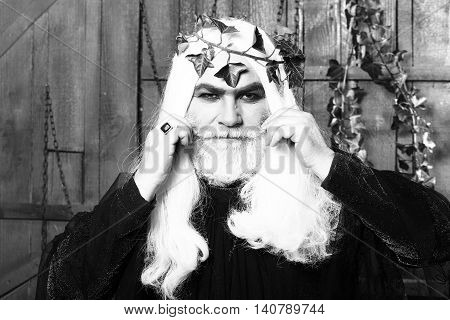 Zeus Gog Man
