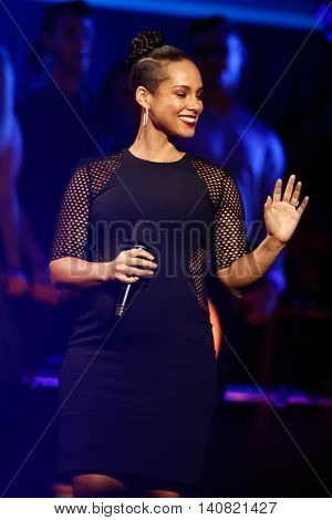 NEW  YORK-NOV 13: Recording artist Alicia Keys on stage during VH1's 2nd Annual 'You Oughta Know Live In Concert' 2014 at Hammerstein Ballroom on November 13, 2014 in New York City.
