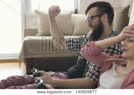 Couple Love 图片和照片（免费试用） | Bigstock