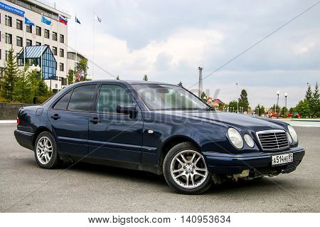 Mercedes-benz W210 E240