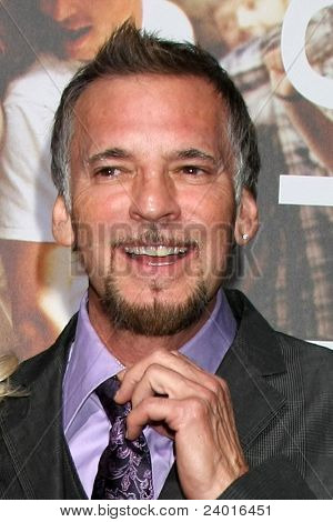 LOS ANGELES - OCT 3: Kenny Loggins Ankunft bei der Premiere von 
