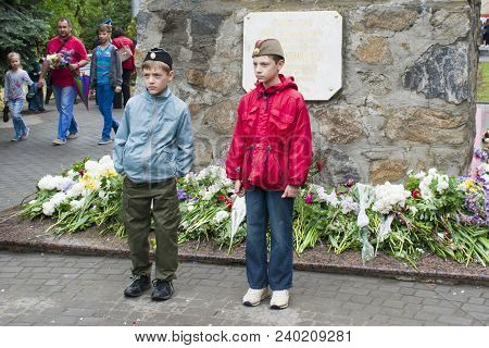 Ukraine, Kiev - 05.9.2016: People Celebrate The Day Of Victory In The Streets Of The City, A Militar