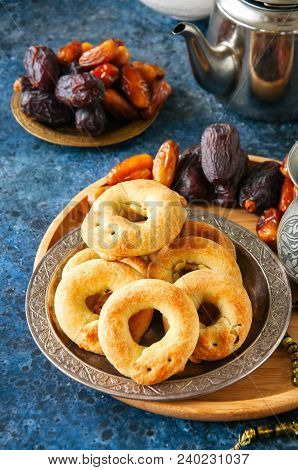 Traditional Arabic Date Ring Cookies - Kaak Bi Ajwa, Popular Cookies For Eid Holidays. Top View.