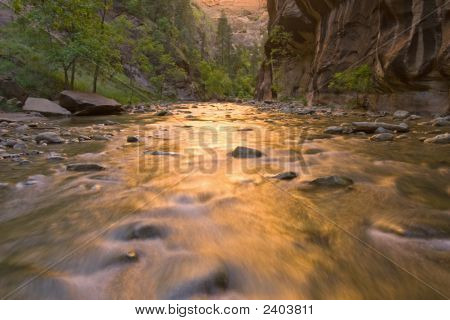Virgin Nehri'ne daraltır
