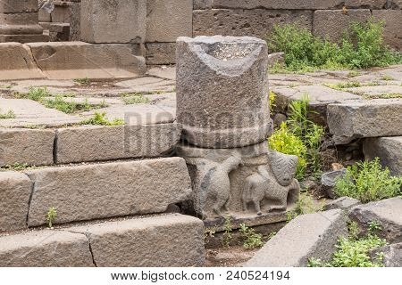 Remains Of An Ancient Synagogue In The Ruins Of Ancient Jewish Settlement Umm El Kanatir - Mother Ar