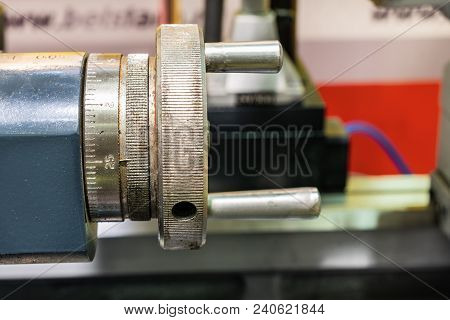 The Carriage Slide. Mechanical Wheel Carriage Control. Vintage Metal Cutting Lathe. The Old Mechanic