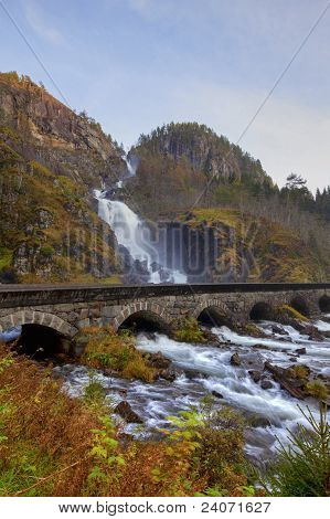 Laatefoss ใน Odda