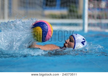 KAPOSVAR ฮังการี - 1 ตุลาคม: Robert Maar (สีขาว 2) ในการดำเนินการที่เป็นเลิศแห่งชาติฮังการี 