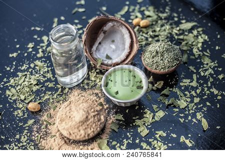 Ayurvedic Face Pack Of Coconut Water,fuller’s Earth Or Mulpani Mitti, Neem With Its Fruit And Dried