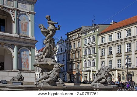 Poznan, Poland, July 30, 2018: Old Market Sqaure In Poznan. Poland. Statue Of Proserpina In Front Th