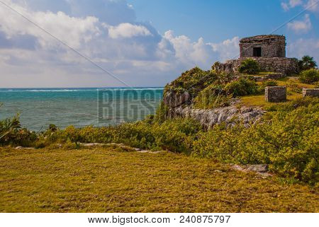 The Mayan Ruins In Tulum, Mexico, Yucatan. The Ruins Were Built On Tall Cliffs On The Caribbean Sea.