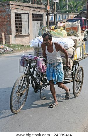 Man duwen Cycle Rickshaw