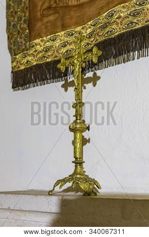 Jerusalem, Israel, December 07, 2019 : Golden Crucifix In The Interior Of The Our Lady Of The Ark Of