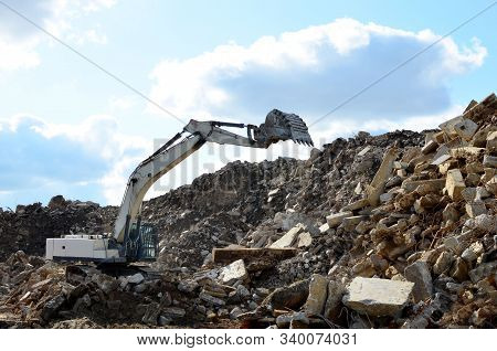 Salvaging And Recycling Building And Construction Materials. Industrial Waste Treatment Plant. Excav