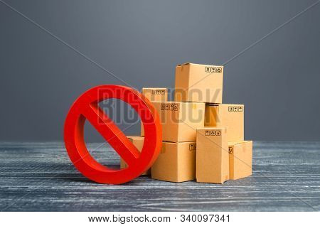 Cardboard Boxes And Red Prohibition Symbol No. Restriction On Import, Ban On Export Of Dual-use Good