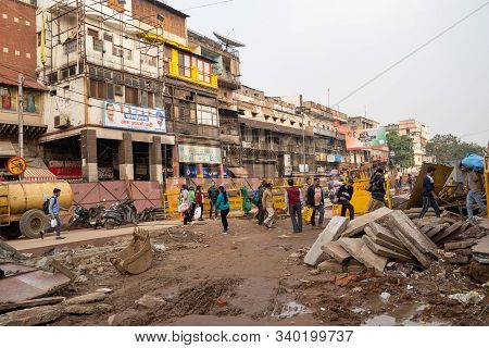 Delhi, India - December 14, 2019: Main Road In Chandi Chowk Market In Old Delhi Is Under Constructio