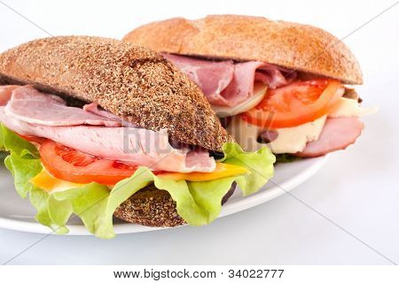  Baguette-Brötchen auf Platte