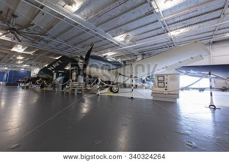 Charleston, South Carolina, United States, Novemner 2019, Grumman F6f Hellcat On The Uss Yorktown